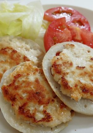 太いれんこん鶏バーグ-レシピのメイン写真