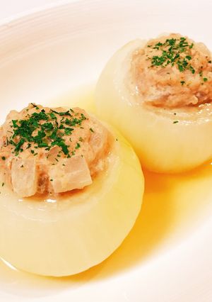 白だしで簡単♡玉ねぎまるごと和風ファルシ-レシピのメイン写真