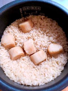 節約 ホタテ風味かまぼこの炊き込みご飯-レシピのメイン写真