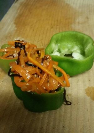 可愛い～♪ピーマンで作ったおかずカップ-レシピのメイン写真