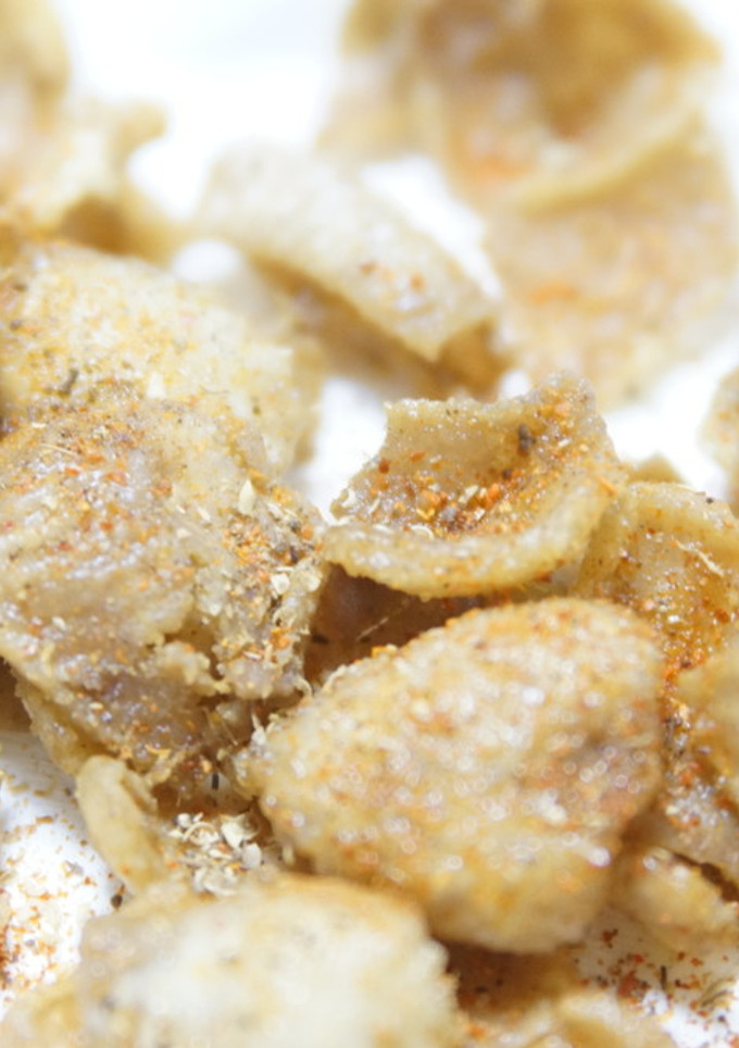 ６０円で大量、激安の簡単おつまみ、鶏皮揚-レシピのメイン写真