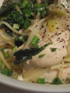 レンジ蒸し鶏とねぎのパスタ-レシピのメイン写真