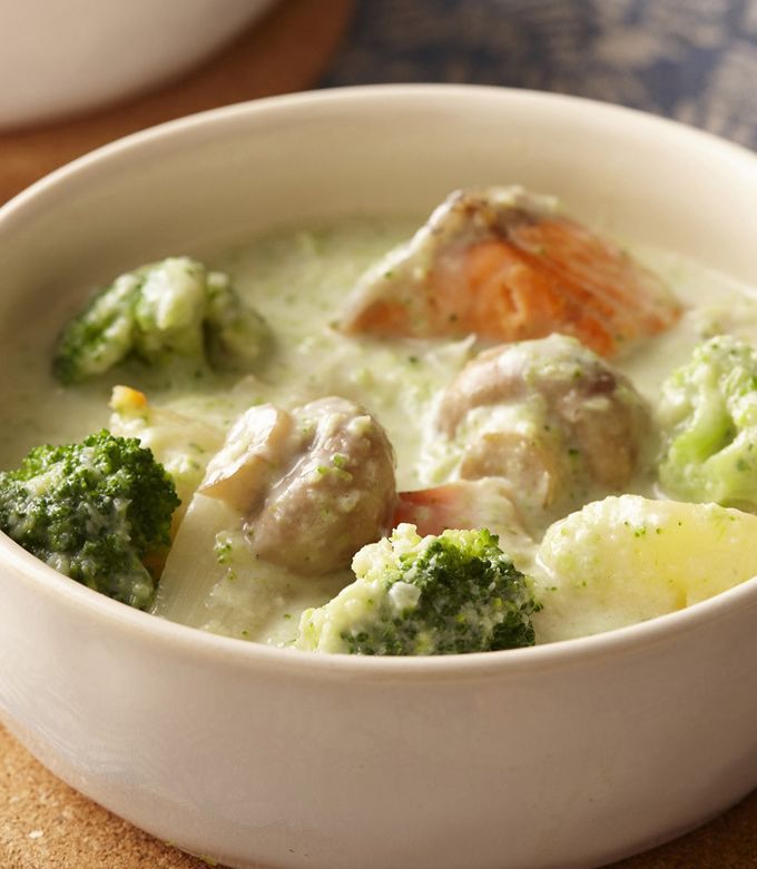 ブロッコリーが主役のクリームシチュー by おいしいコープのキッチン