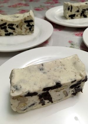 オレオと胡桃とラムレーズンのアイスケーキ-レシピのメイン写真