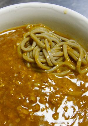75円の激安、時短５分の簡単カレーそば-レシピのメイン写真