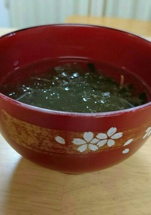 簡単♪とろろ昆布のお吸い物-レシピのメイン写真