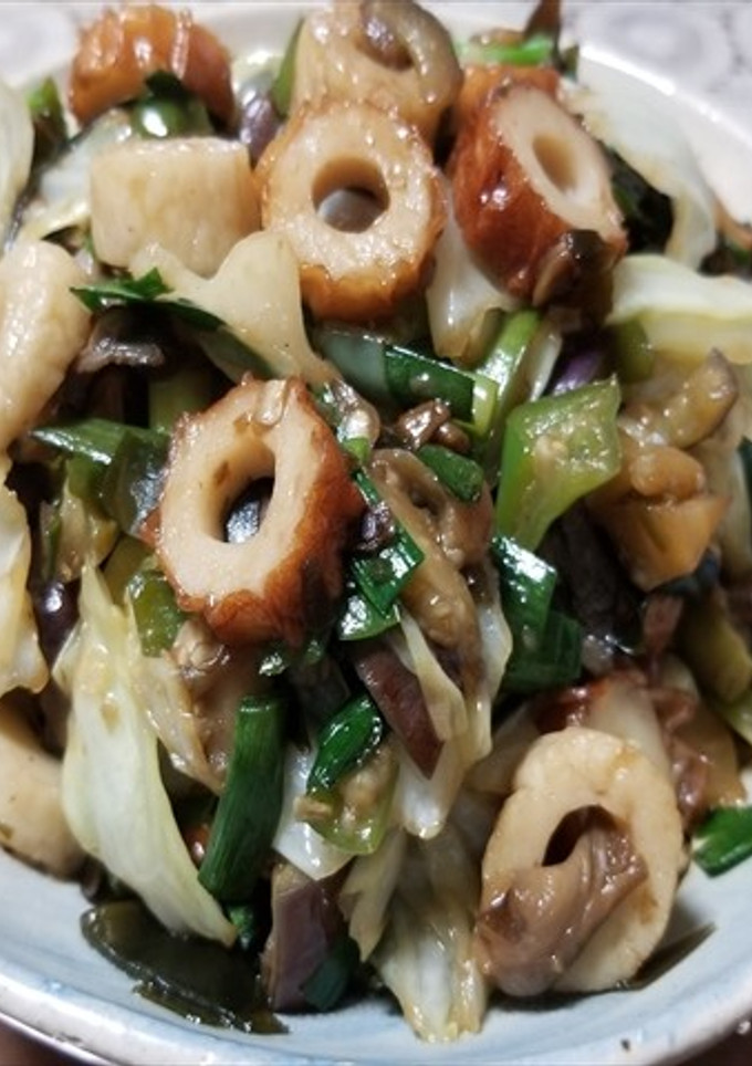 3種の天然キノコ、野菜、ちくわの油炒め-レシピのメイン写真