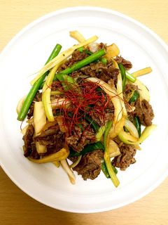 牛肉とセロリの炒め物-レシピのメイン写真