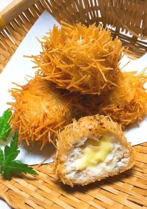 ◆イガグリみたいな鶏ひき肉の揚げだんご♪-レシピのメイン写真