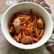 にんじんとソーセージの炒め物♪