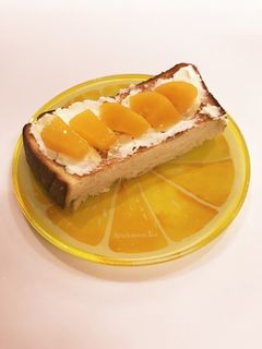 ❁桃の缶詰とクリチのトースト❁-レシピのメイン写真
