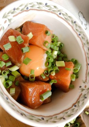【簡単】居酒屋風サーモンユッケ-レシピのメイン写真