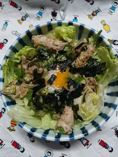 温玉のせ!味噌ダレ豚残り丼(^-^)v-レシピのメイン写真
