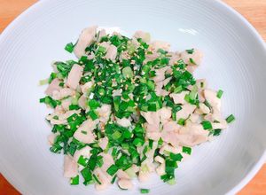 ◎超簡単◎鷄こま切れ肉のニラ塩ダレ和え-レシピのメイン写真