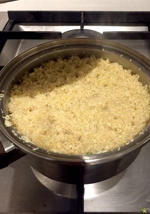 ふわふわキヌアの作り方、水とキヌアの比率-レシピのメイン写真