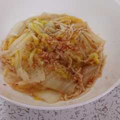 รูปของ レンジで簡単1品☆白菜えのきのめんつゆ煮