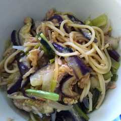 รูปของ 和風ツナ×野菜パスタ