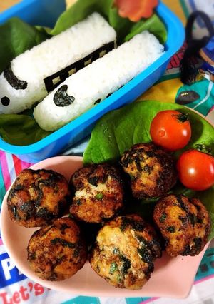 お弁当にほうれん草入りチーズミートボール-レシピのメイン写真