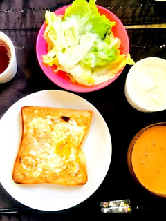 休日朝ごはん*簡単エッグトースト-レシピのメイン写真