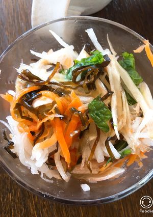 塩昆布で人参と大根の浅漬-レシピのメイン写真