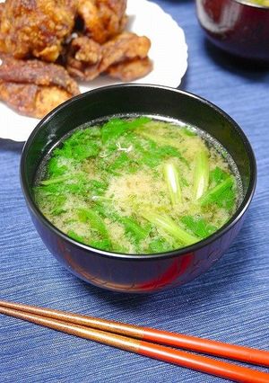 簡単！春菊とツナのお味噌汁-レシピのメイン写真