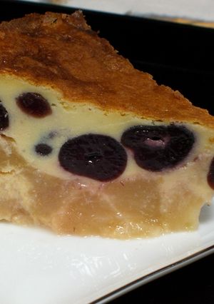 りんごとダークチェリーのクラフティ-レシピのメイン写真