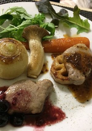沖縄県産黒豚のソテー ベリーソース-レシピのメイン写真