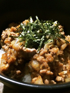 ひき肉の生姜焼き丼-レシピのメイン写真