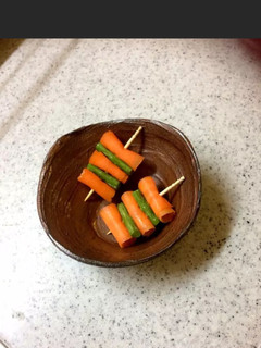 お弁当♫にんじんとインゲンのクルクル串★-レシピのメイン写真