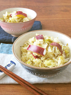 白だしで簡単☆さつまいもとめかぶごはん-レシピのメイン写真