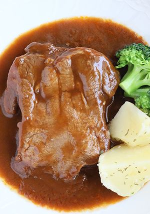 468食材■ファッソーネ牛のタンシチュー-レシピのメイン写真