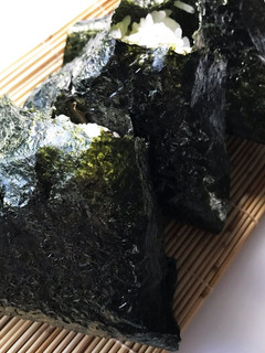 ハマるおにぎりの具♡鮭マヨこんぶ-レシピのメイン写真