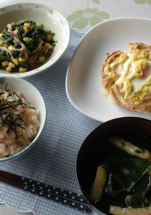 さけとなめたけのまぜご飯、車もり卵など-レシピのメイン写真