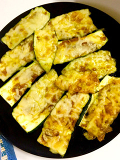 ズッキーニのカレーチーズ焼き-レシピのメイン写真