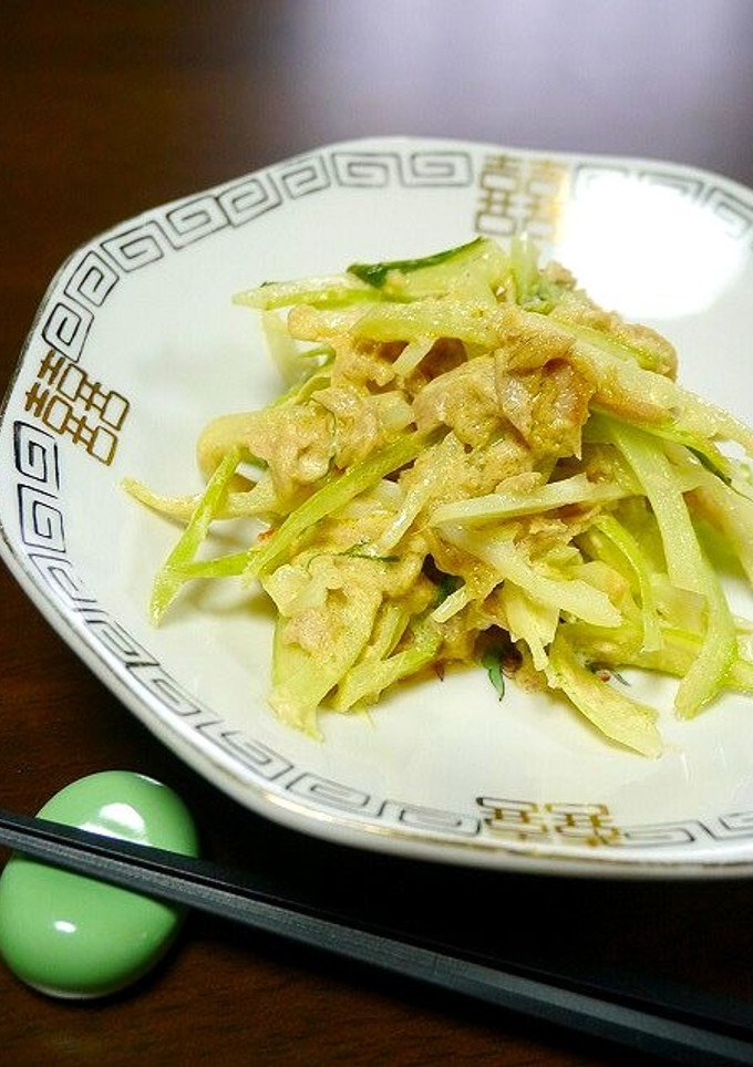 簡単！カリフラワーの茎とツナのマヨ炒め-レシピのメイン写真