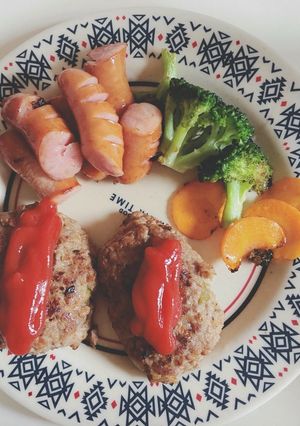 ハンバーグ-レシピのメイン写真