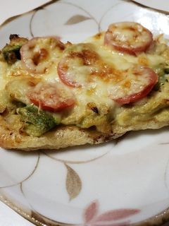 油あげonアボカドサラダでチーズ焼き-レシピのメイン写真