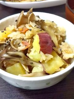 秋の味覚❀さつまいもと舞茸の炊き込みご飯-レシピのメイン写真