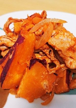 豚肉とさつまいものコンソメケチャップ炒め-レシピのメイン写真