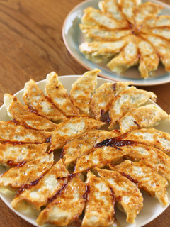 円盤餃子の焼き方-レシピのメイン写真