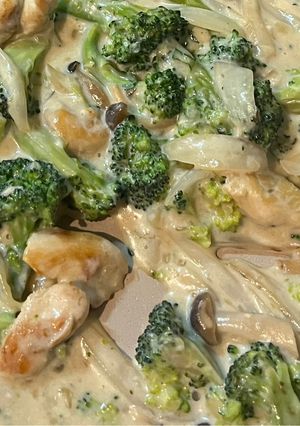 鶏もも肉とブロッコリーのクリーム煮-レシピのメイン写真