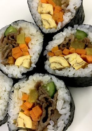 キンパ（韓国風海苔巻き）〈やよい会〉-レシピのメイン写真
