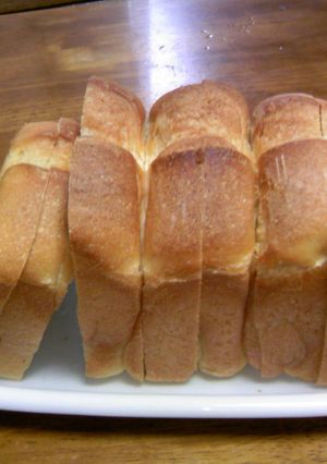 簡単♪薄力粉オンリー味はリッチな食パン-レシピのメイン写真
