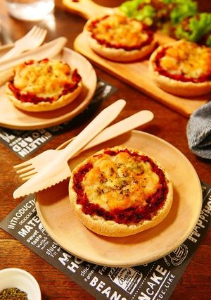 お手軽☆イングリッシュマフィンdeピザ-レシピのメイン写真
