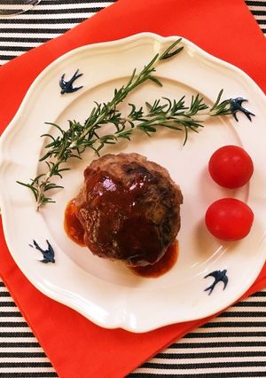 材料は3種類！ジューシーハンバーグ-レシピのメイン写真