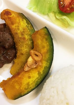 かぼちゃ嫌いも食べれるガーリックソテー-レシピのメイン写真