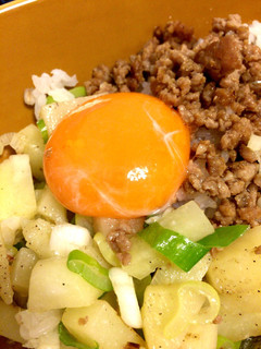ひき肉まぜまぜごはん-レシピのメイン写真