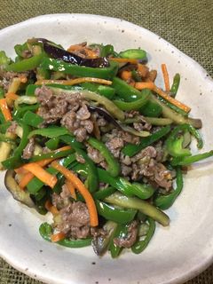 焼き肉のたれで簡単♪残り野菜の青椒肉絲-レシピのメイン写真