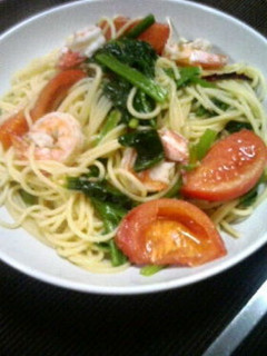 エビとホウレン草とトマトの塩味パスタ-レシピのメイン写真