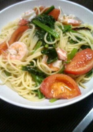 エビとホウレン草とトマトの塩味パスタ-レシピのメイン写真